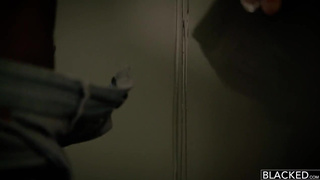 Samantha Hayes With Close-up