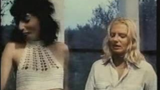 Фермер ебет своих дочерей