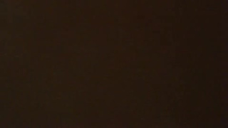 Пихает вялого в попку жене