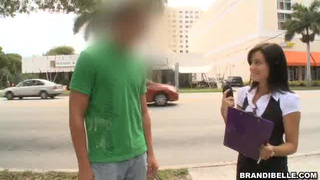 Мужик трахнул двух школьниц