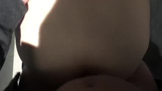 Любительский секс в туалете с подругой