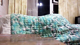 Развратный рогоносец разбудил трахом свою брюнетку