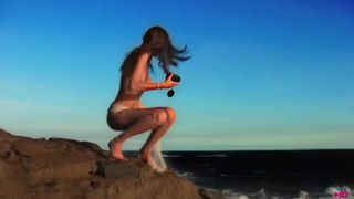 Сексуальная Красотка Ласкает Киску